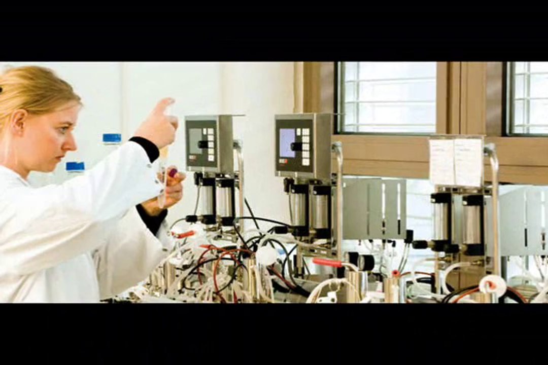 Best Creams And Products That Can Be Used To Clear Aging Symptoms-BB cream