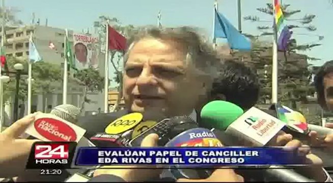 Diversas reacciones en el Congreso por permanencia de Canciller Eda Rivas
