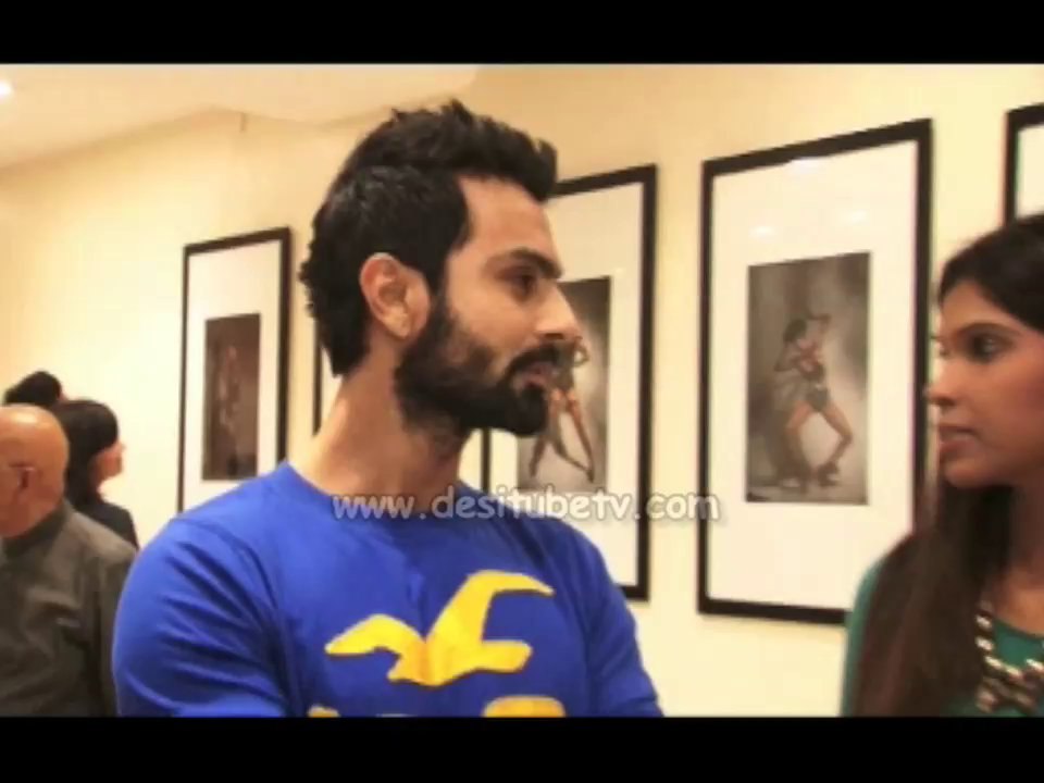Hot & Sensational Bollywood celebrities were spotted at the launch of photographer Vikram Bawa’s calendar