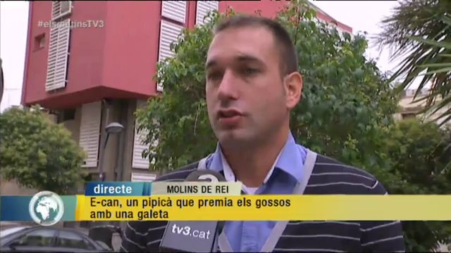 TV3 - Els Matins - E-can, un pipicà que premia els gossos amb una galeta