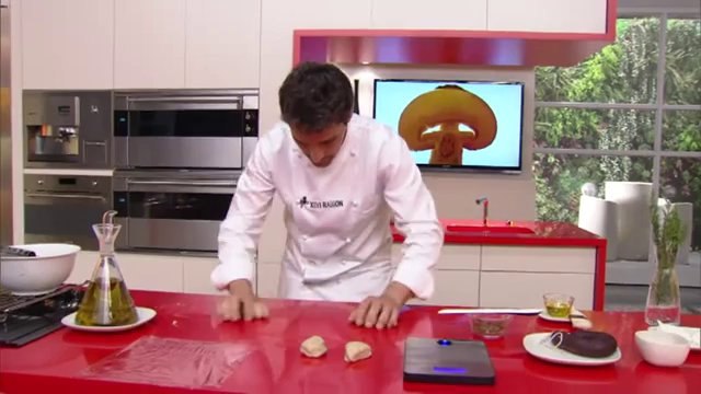 Pa amb bolets i botifarra negra