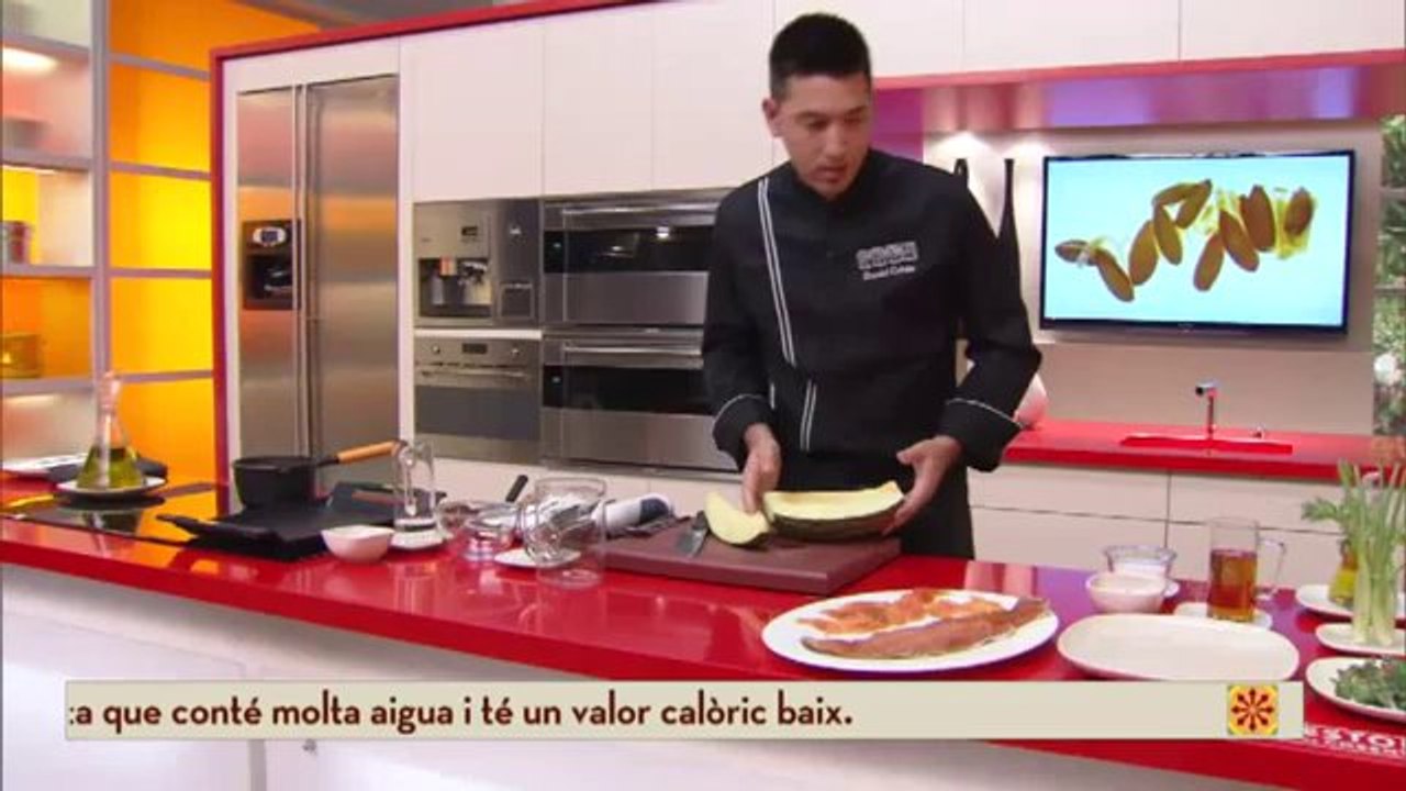 Meló a la planxa amb amanida de truita de riu i vinagreta de fonoll