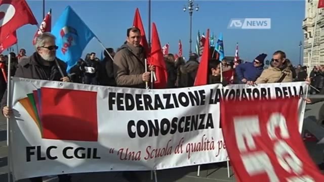 LEGGE DI STABILITA', PRESIDIO DEI SINDACATI