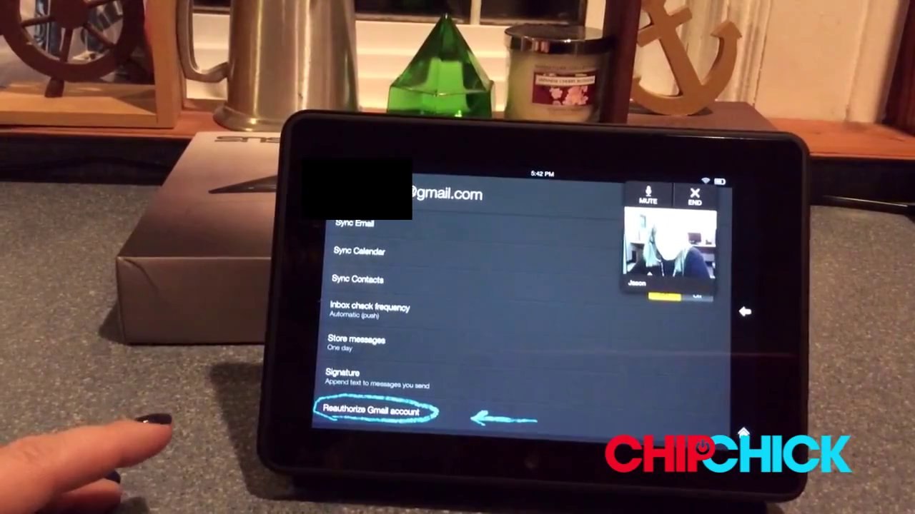 How to Use the Mayday Button on the Kindle Fire HDX