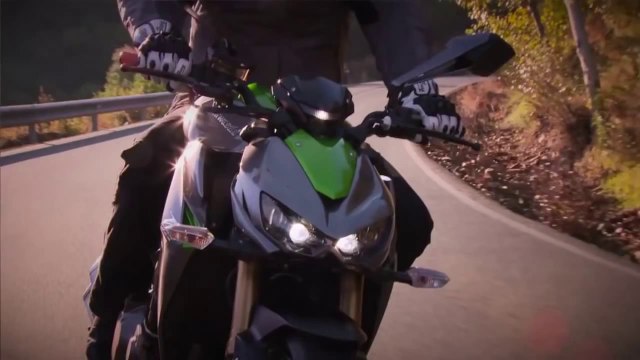 Kawasaki Z1000 First Test | First Ride | Motorcyclenews.com