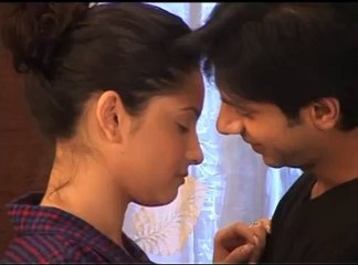 Pavitra Rishta: Narendra gifts saree to Ankita