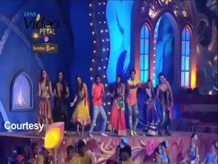 Shweta Tiwari sizzles on stage