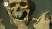 Museu expõe restos do europeu de olhos azuis e pele morena de 7 mil anos