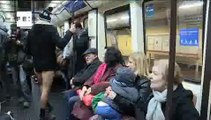 Passageiros em Madri viajam de metrô com roupas íntimas em 