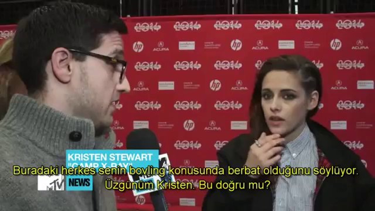'Camp X-Ray' Ekibinin MTV Röportajı: "Kristen Stewart Bovling Konusunda Ne Kadar Kötü?" (Türkçe Altyazılı)