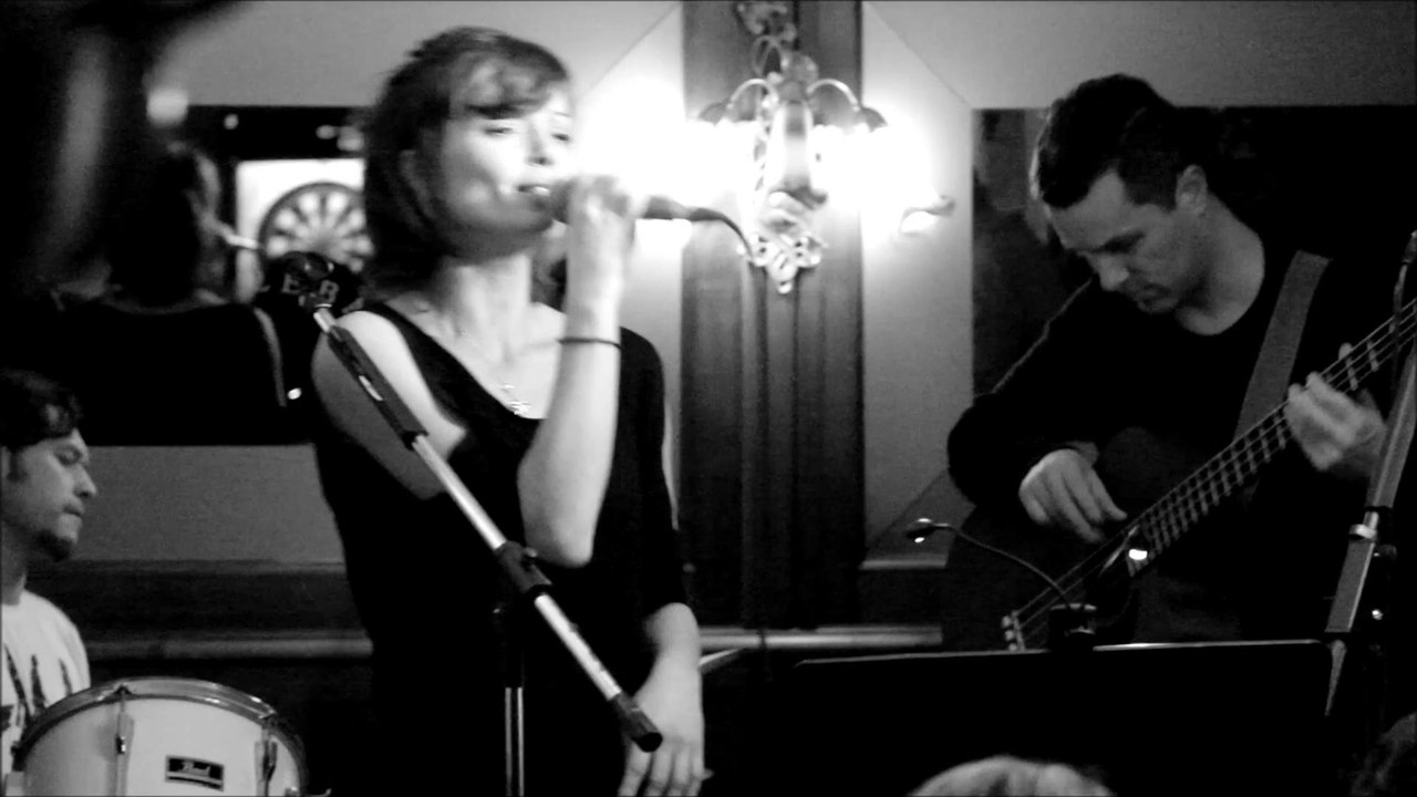 In the wood - On my way - 11/01/14 - Pub Road'88