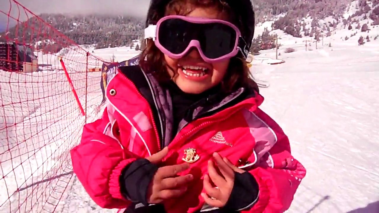 Camille fait du ski chez les Piou-Piou le 31/01/2014