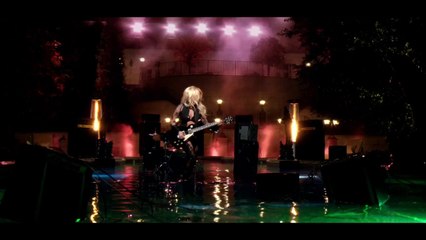 Shakira - Can't Remember to Forget You ft.avi