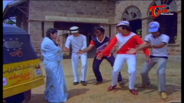 Rendu Jella Seetha Comedy Scene Naresh Gang Flirting Beautiful Girl