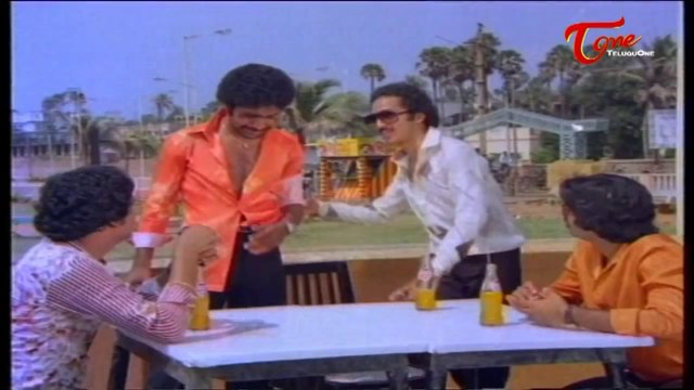 Rendu Jella Seetha Comedy Scene | Naresh Gang Teases A Beauty On Road