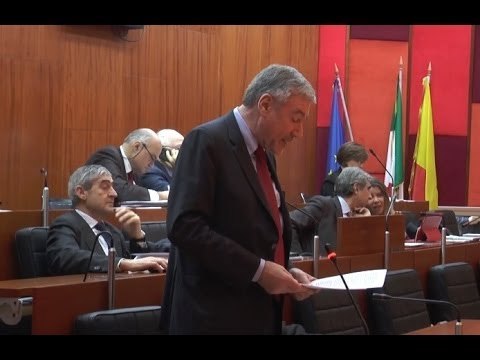 Napoli - Allarme povertà, discussione in Consiglio -1- (28.01.14)