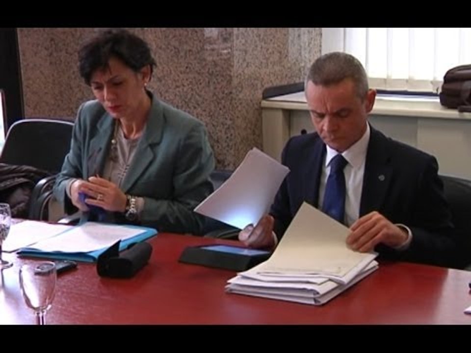 Campania - Terra dei Fuochi, la commissione incontra sindaci e comitati -1- (22.01.14)