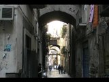 Napoli - Via dell'Anticaglia nel degrado (21.01.14)