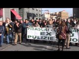 Napoli - La protesta delle ditte di pulizia ospedali -live- (15.01.14)