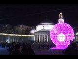 Napoli - Natale, si illumina anche Piazza del Plebiscito -1- (20.12.13)