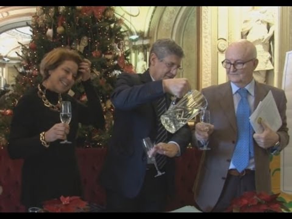 Napoli - Bevi Napoli e poi vivi, i Verdi contro l'Espresso -2- (28.12.13)