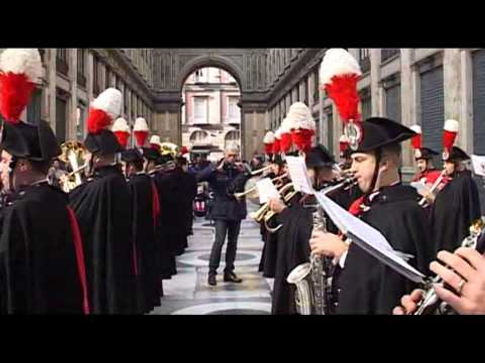 Napoli - Natale a Napoli con la fanfara dei Car...