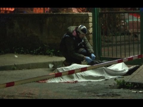 Napoli - Agguato a Miano, ucciso affiliato al clan Lo Russo -1- (09.12.13)