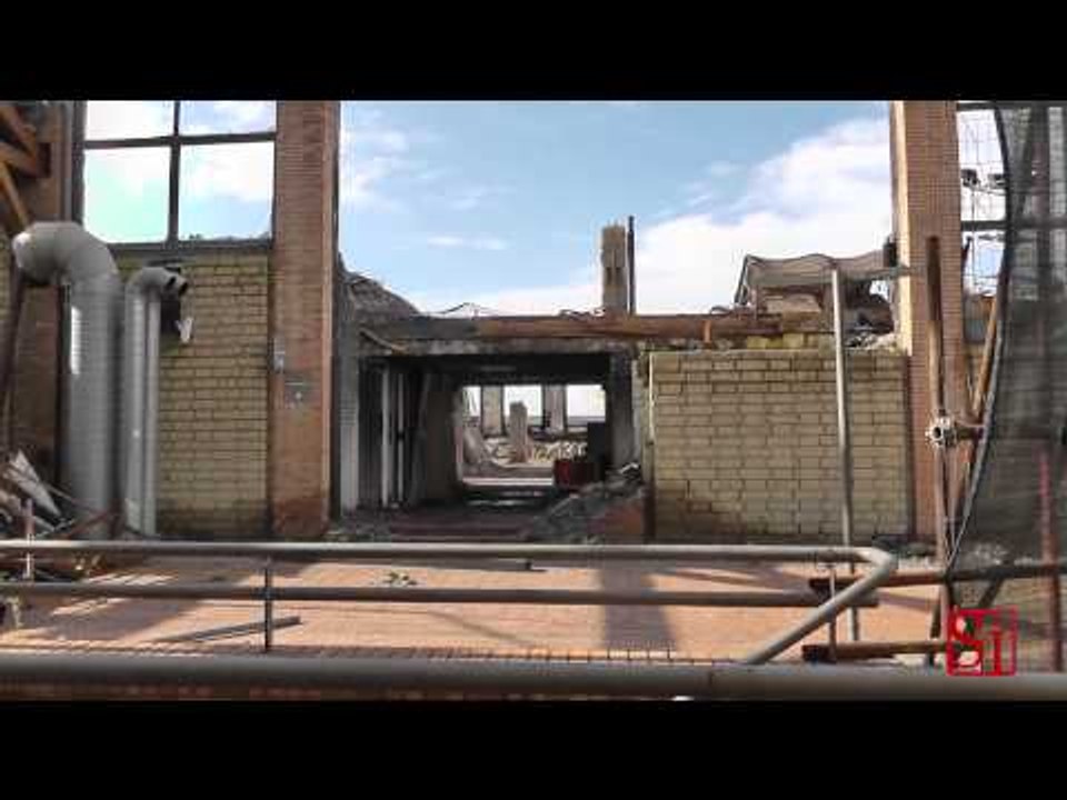 Napoli - Città della Scienza, scontro Silvestrini-De Magistris (07.12.13)