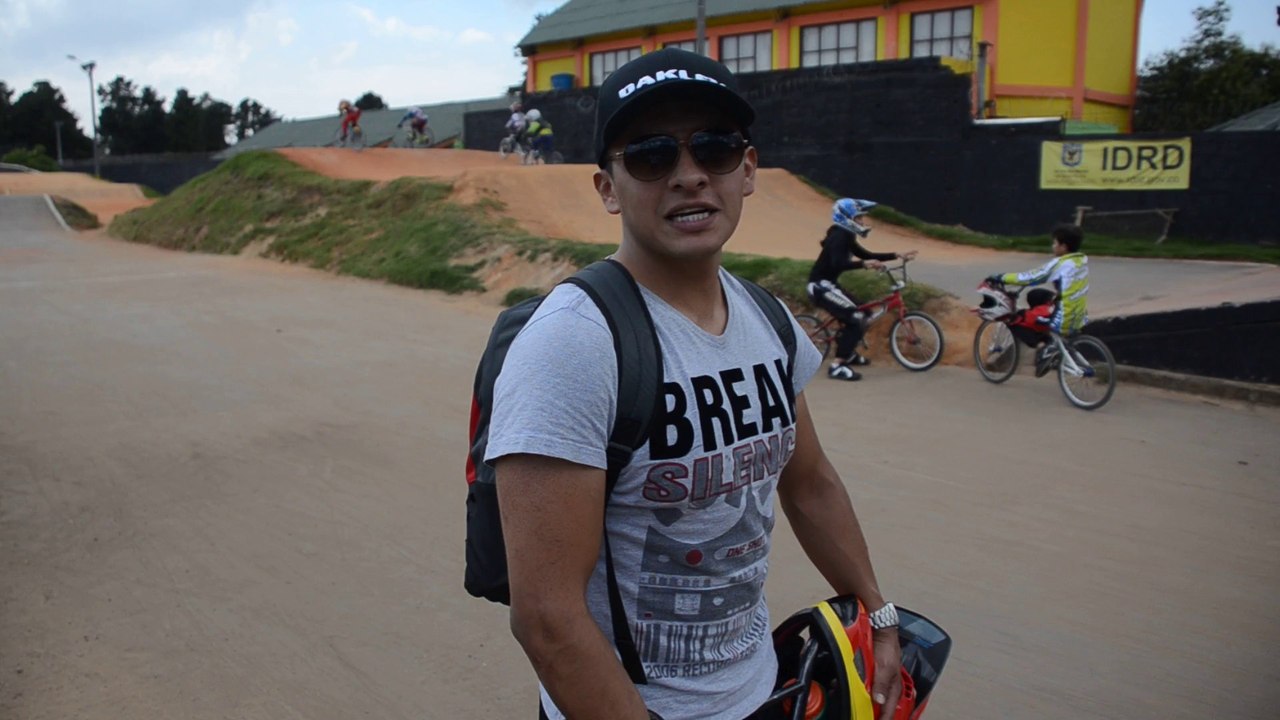 Jose Luis Diaz, Piloto BMX Elite Invita a la I y II Validas Torneo Nacional BMX 2014 en Armenia, Quindio., Colombia