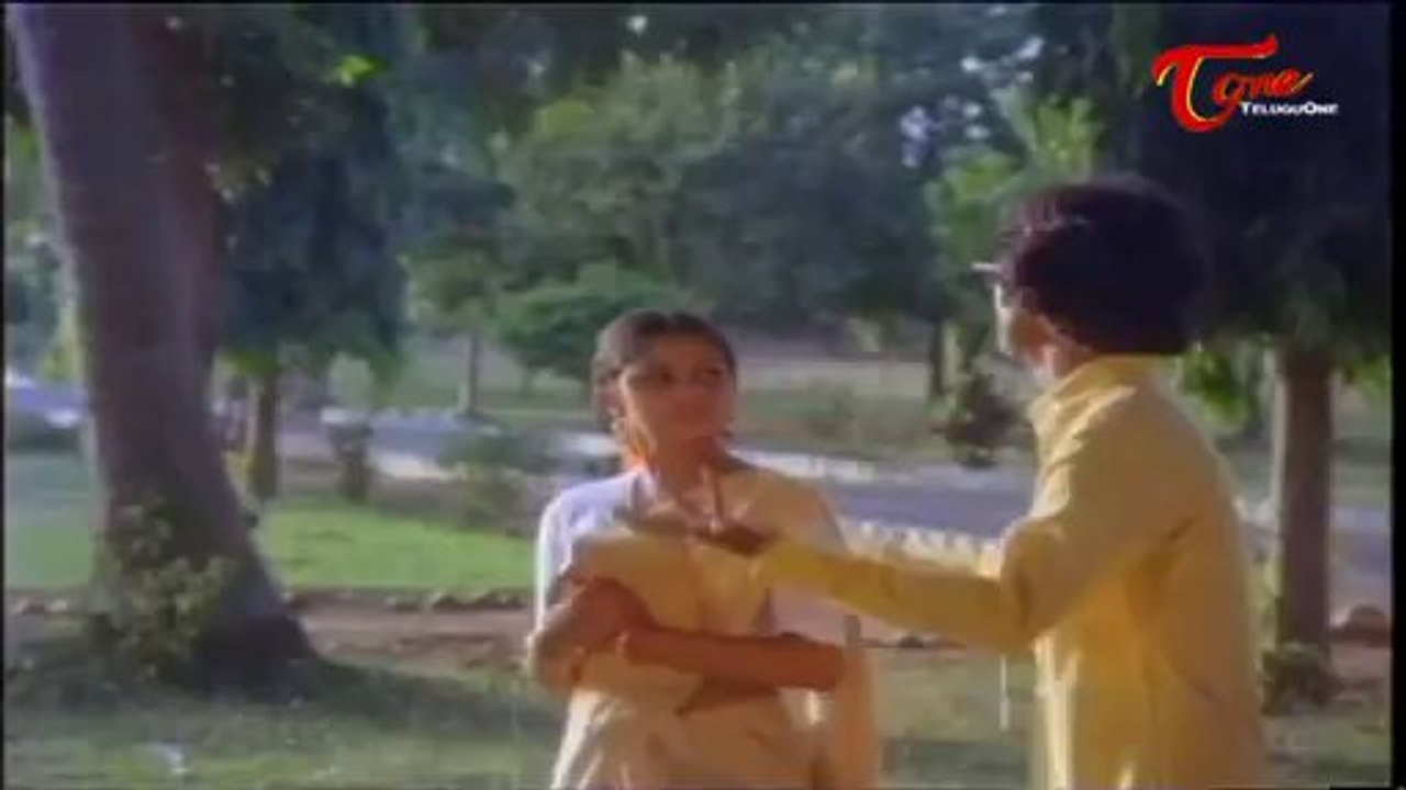 Subhalekha Sudhakar Talking Bull Shit With Beautiful Girl