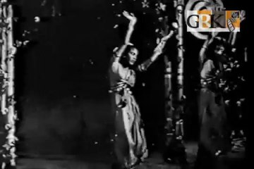 Mehki Fizaein Gaati Hawaein by Noor Jehan (Koyal - 1959)