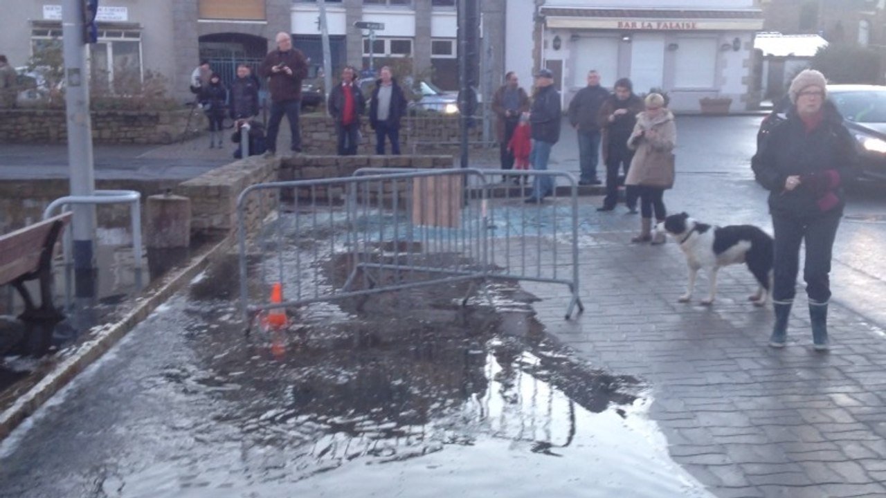 Port de paimpol envahi par la mer