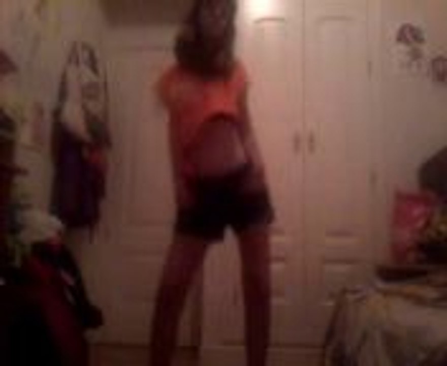 Bailando regueton