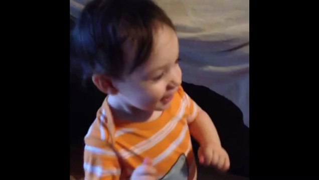 Baby Adorably Starts Dancing On The Parks And Recreation Theme Song !!