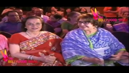 Asha Parekh's Handprint Unveiled: Celebrating a Bollywood Legend's Enduring Legacy ✨