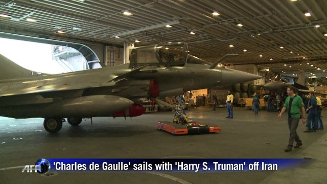 French and American aircraft carriers cooperate in Oman