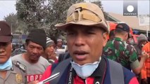 Volcan Sinabung : les secouristes indonésiens gênés par les cendres et les nuées ardentes