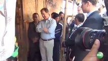 نائب وزير بريطاني هوغو سواير يلتقي بلاجئين الحرب في كاشين-British Deputy Minister Hugo Swire Meets War Refugees in Kachin