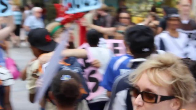 Free Hugs (Random Acts of Kindness)