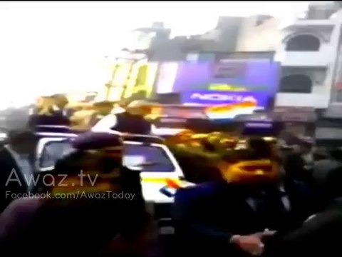 Live_ Haryana CM Bhupinder Singh Hooda slapped at road show - YouTube [360p]