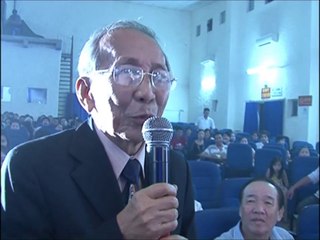 Nhạc sĩ Nguyễn Ánh 9 (trong đêm nhạc Hoàng Trọng&Hoàng Nhạc Đô)