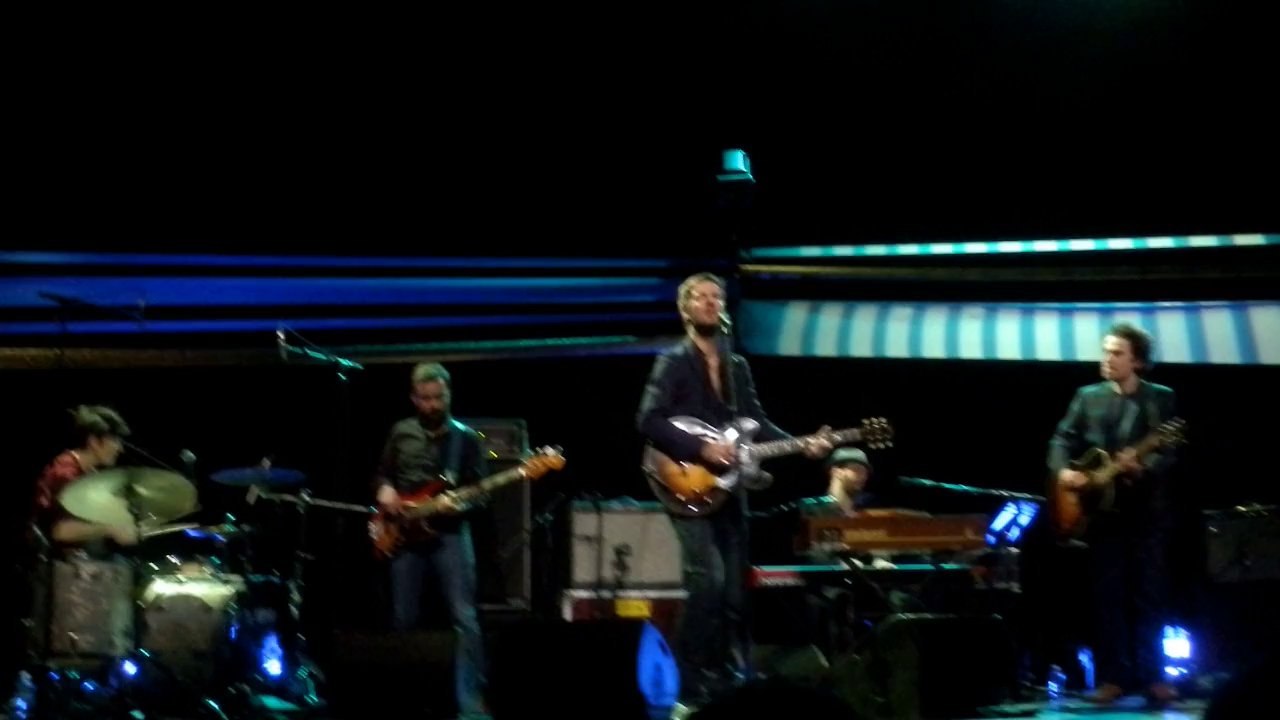 BERTRAND BELIN  " FESTIVAL DÉTOURS DE CHANT" THÉÂTRE  SORANO  TOULOUSE LE 28 JANVIER 2014