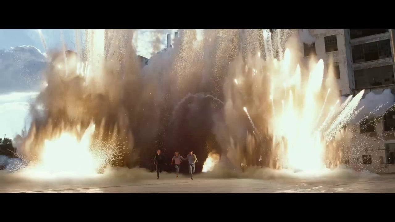 'Transformers: La era de la extinción' - Spot de la Super Bowl en español (HD)