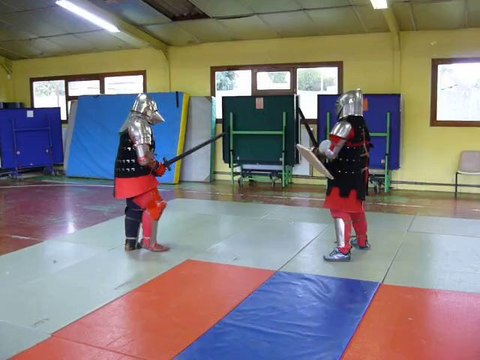 Fresnes-sur-Escaut : une Guilde des chevaliers la joue full-contant sauce médiéval