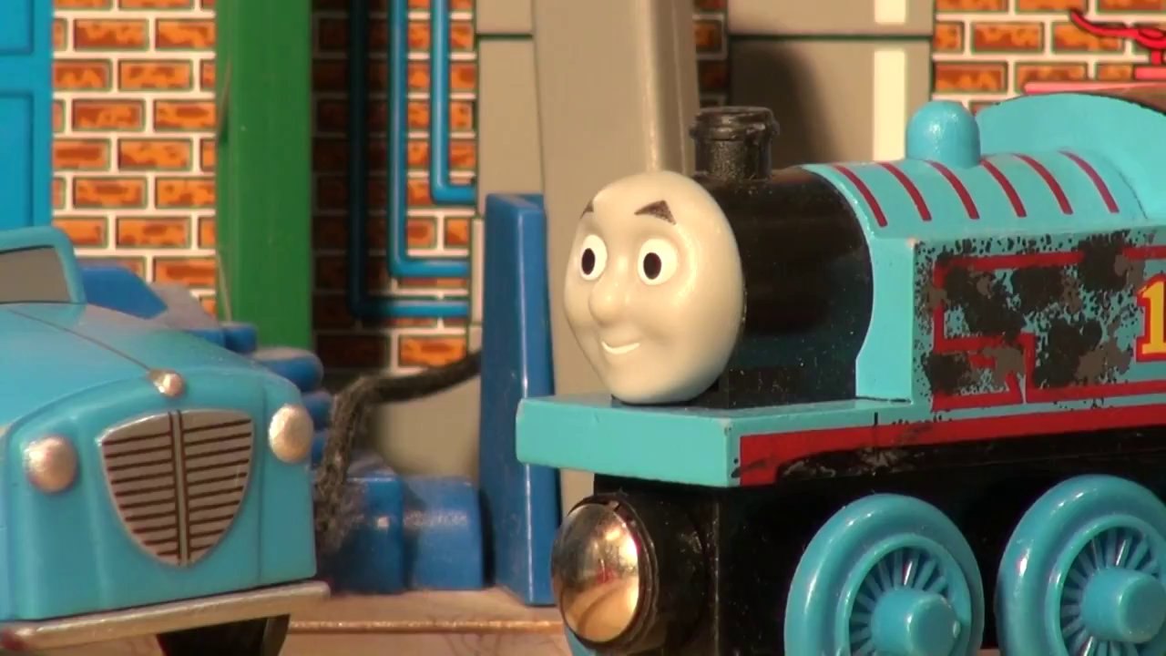 Thomas and Friends Sodor Scrub and Shine Car Wash cleans Thomas after he pulls the coal car