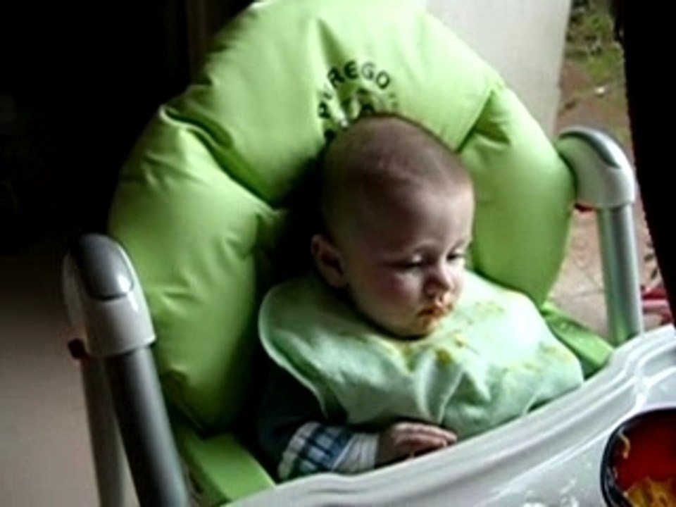 03.12.06 1er repas de Timothé