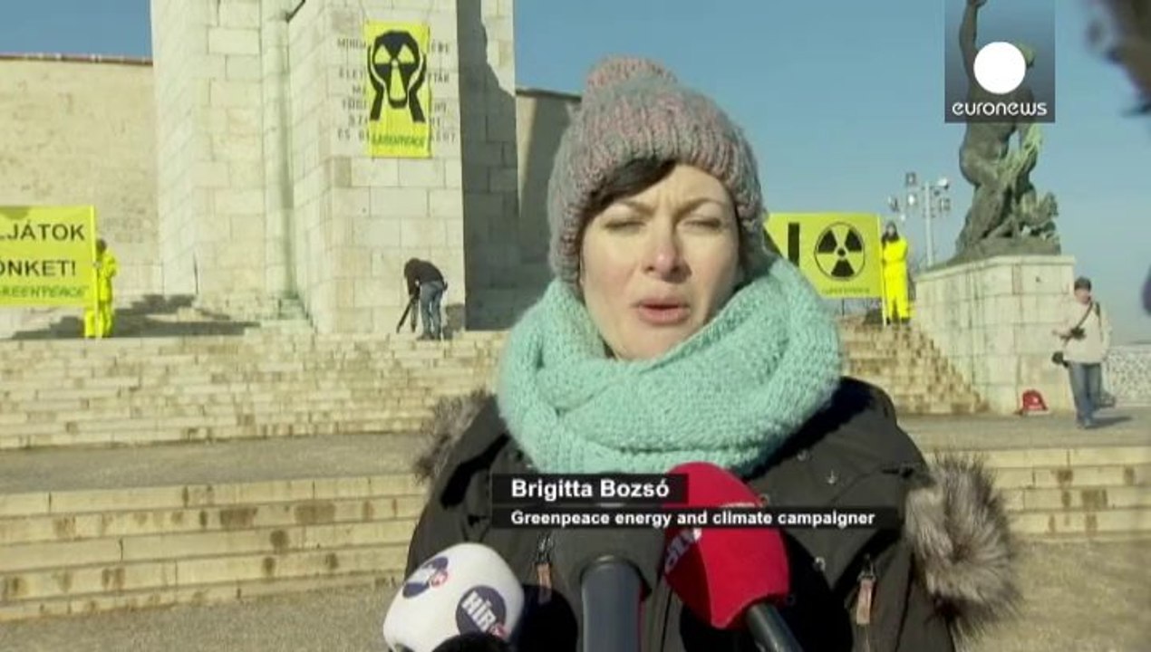 Greenpeace joins protest against nuclear plant expansion in Hungary