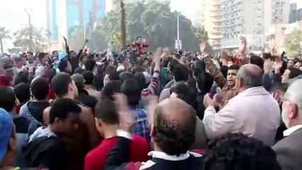 هتافات المتظاهرين المنتمين لجبهة طريق الثورة بميدان مصطفى محمود و شارع السودان