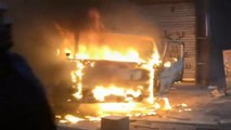 الإخوان يشعلون النيران بسيارة نقل بجسر السويس