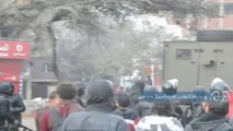 الأهالي يعتدون على أحد أنصار الإخوان المقبوض عليهم
